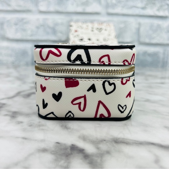 Kate Spade Scribble Heart Staci Boxed Jewelry Holder - Picture 7 of 12